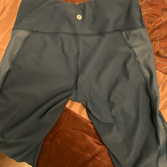 Teal Leggings with Mesh Detail - Picture 7 of 8